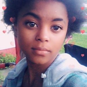 Meet your Posher, Zoe